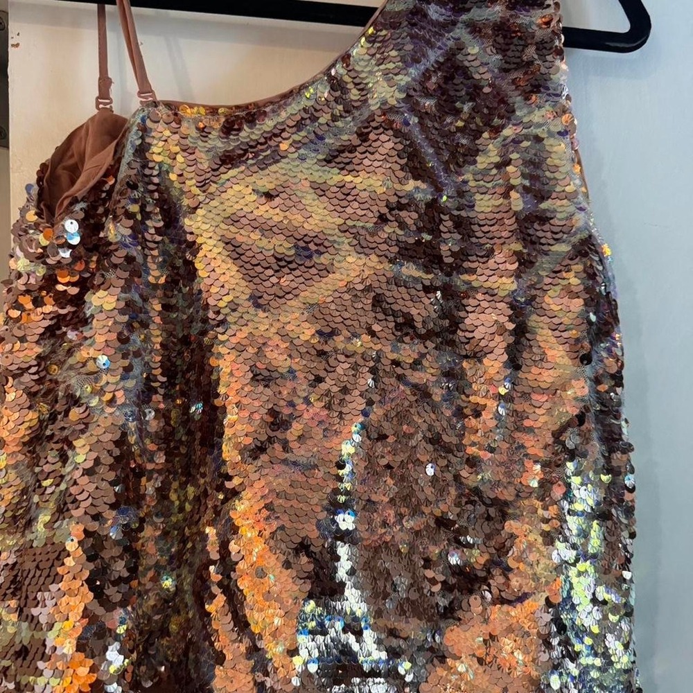 NWT Free People Sequin One Shoulder Blouse - Picture 3 of 4